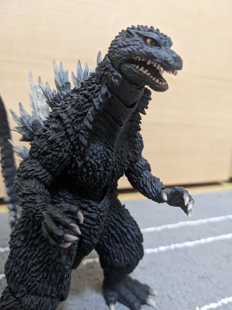 s.h.MonsterArts モンスターアーツ ゴジラ 2002
