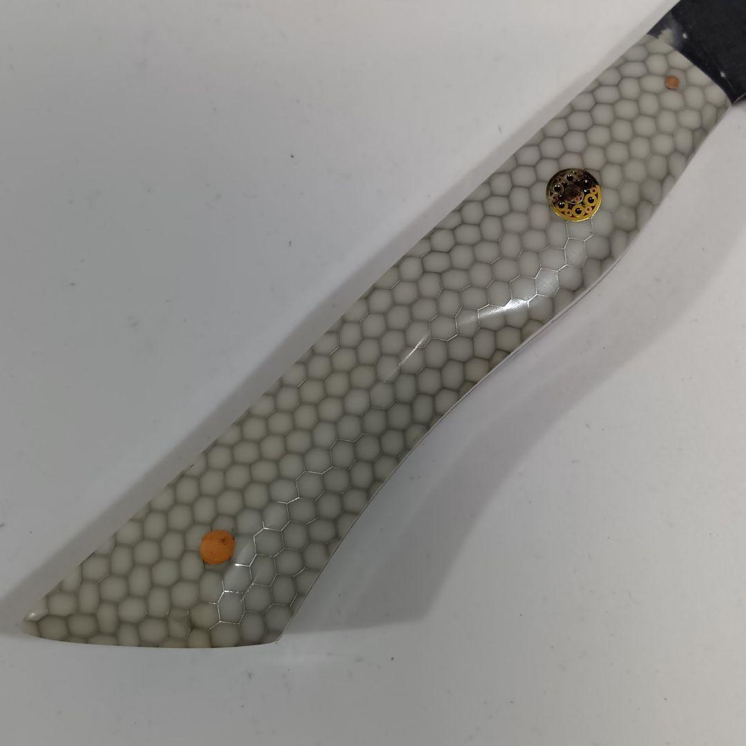V金10号 ７層ダマスカス鋼 黒染め 切付 牛刀 包丁 白ハニカムG10柄