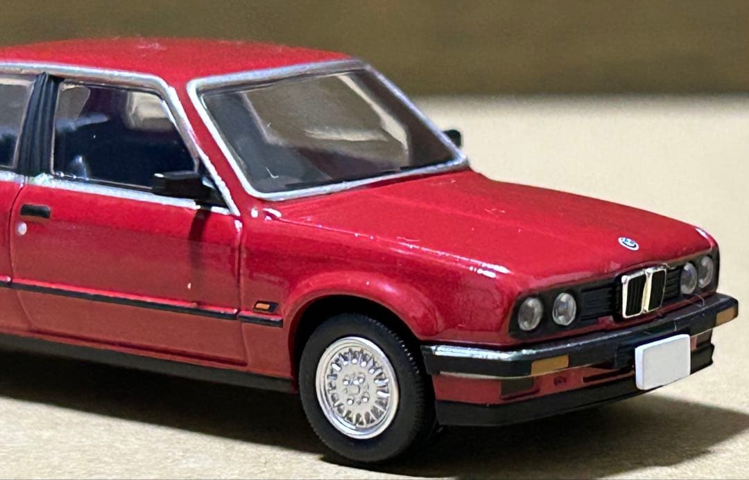 トミカリミテッドヴィンテージネオ  318i 2ドア