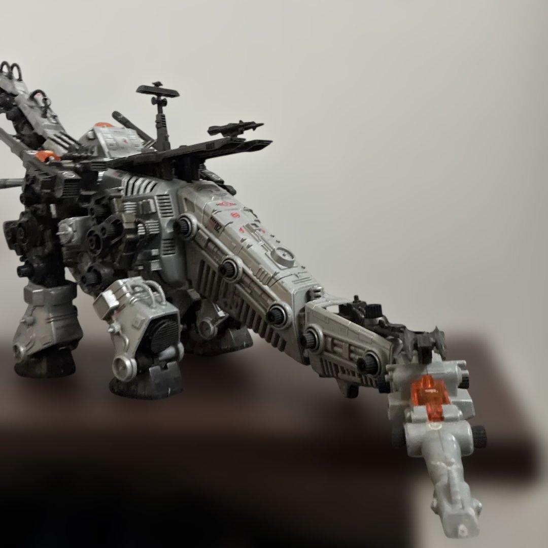 旧ゾイド　ウルトラザウルス　完成品