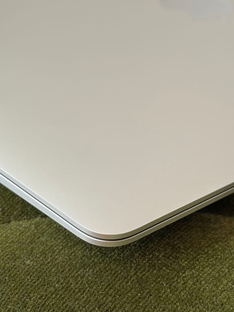 MacBook Air M1 メモリ8GB/ SSD256GB 13インチ