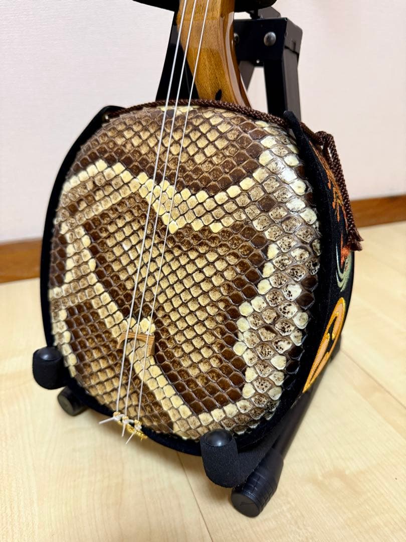 バ*ナ様 沖縄三線　【希少材八重山黒木】真壁型　糸洲作