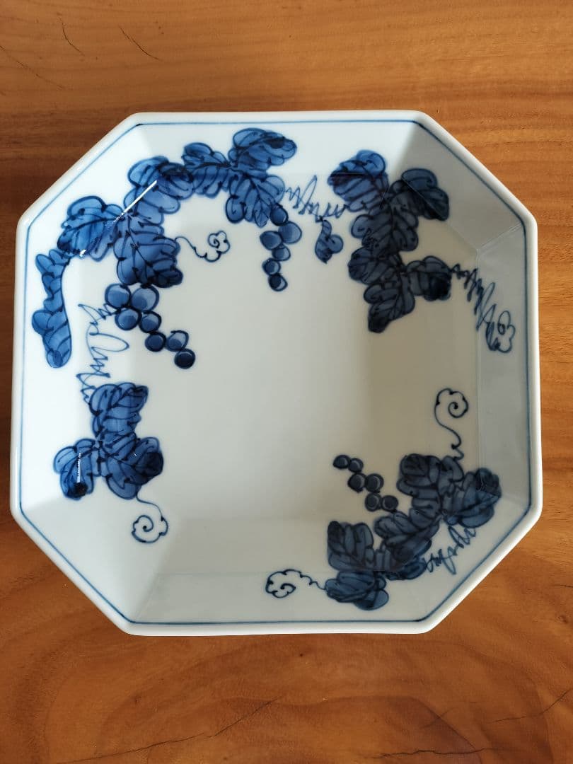 有田焼　源右衛門窯　染付葡萄絵 方皿 木箱