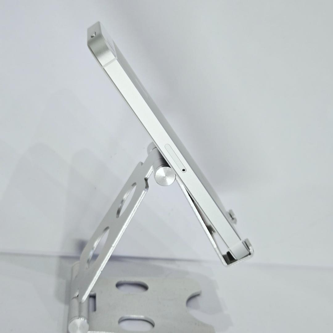 87 iPhone SE シルバー SIMフリー 64GB バッテリー93%