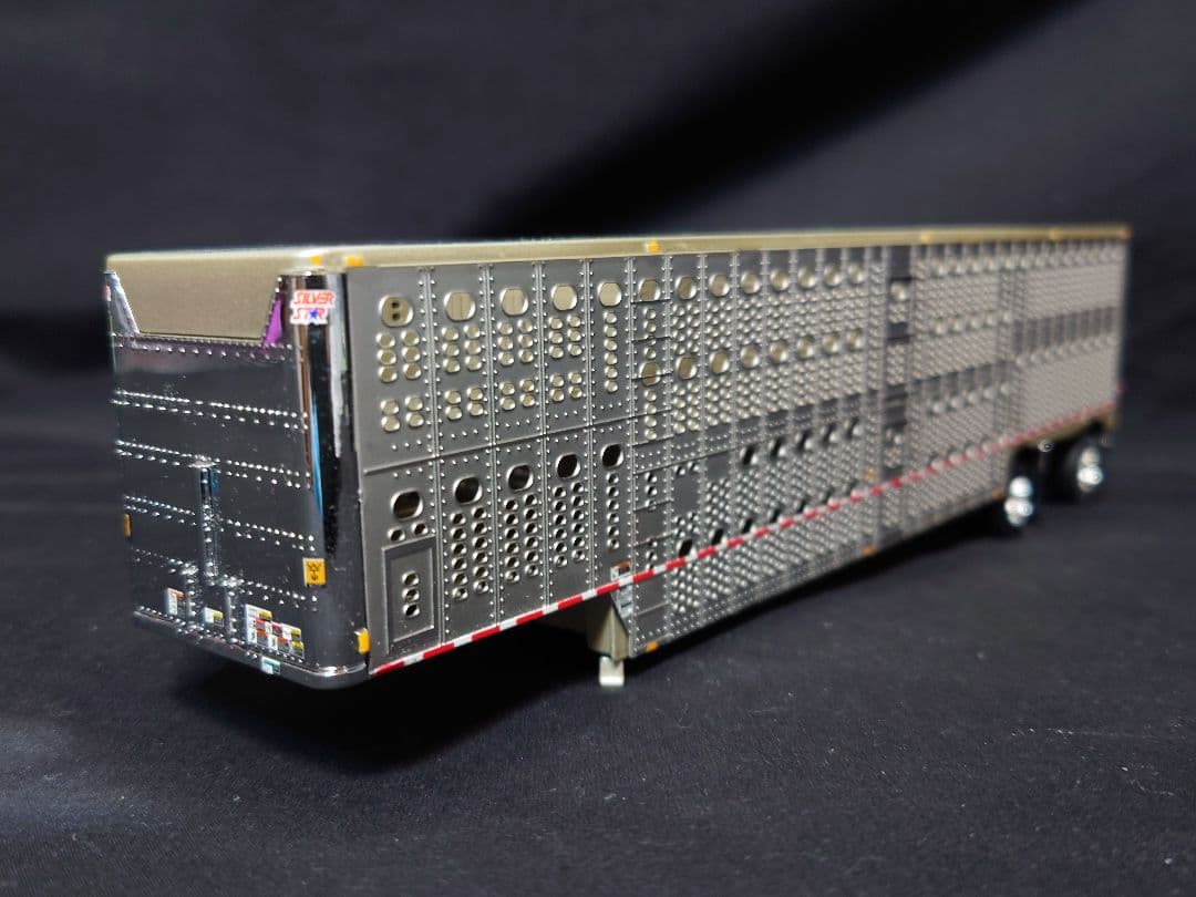 DCP1/64ミニカー Peterbilt379アメリカトラック野郎