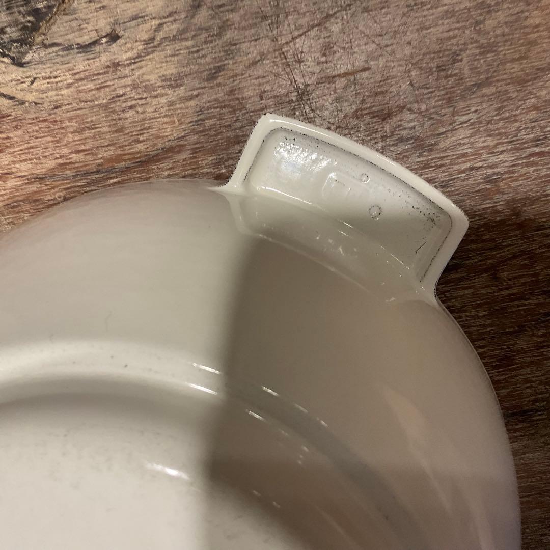 美品！ル・クルーゼ フォンデュ鍋 琺瑯 0.7L 片手鍋 ホワイト 白 20cm