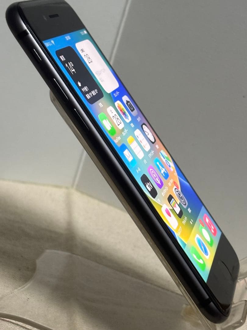 Apple iPhone8 64GB SIMフリー バッテリー新品交換済み