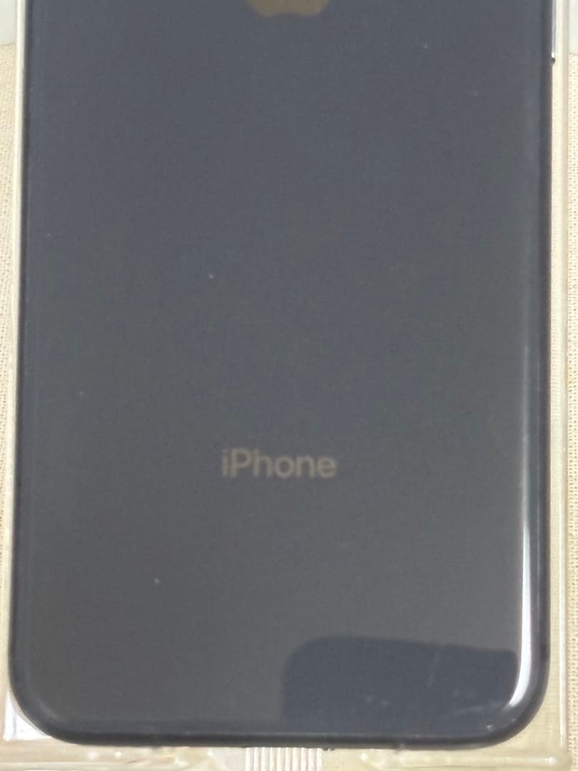 Apple iPhone8 64GB SIMフリー バッテリー新品交換済み