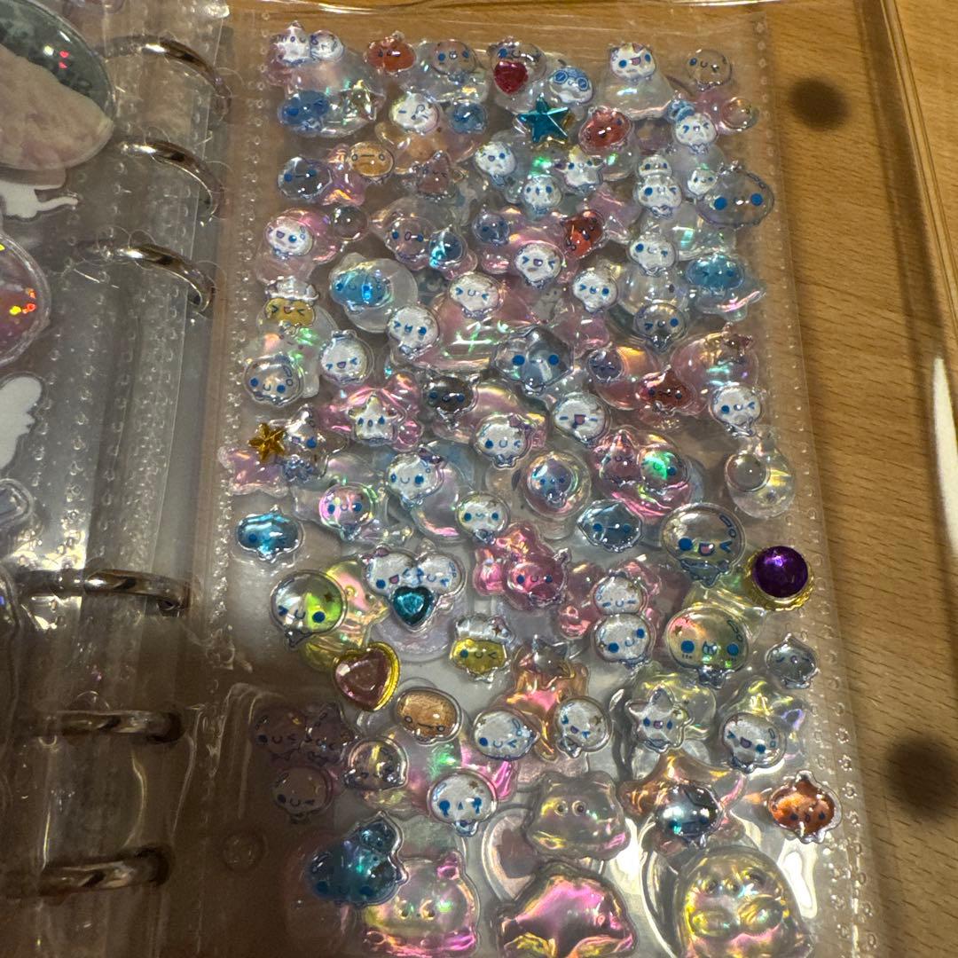 シール帳完成品　ちいかわ　サンリオなどまとめ売り