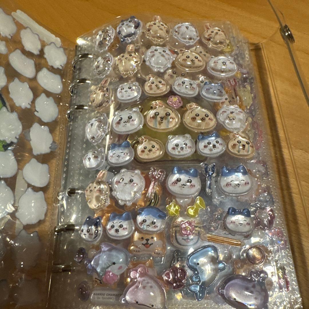 シール帳完成品　ちいかわ　サンリオなどまとめ売り
