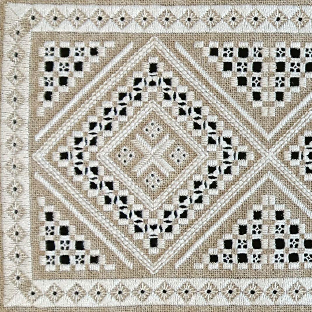 ハーダンガー刺繍 XL