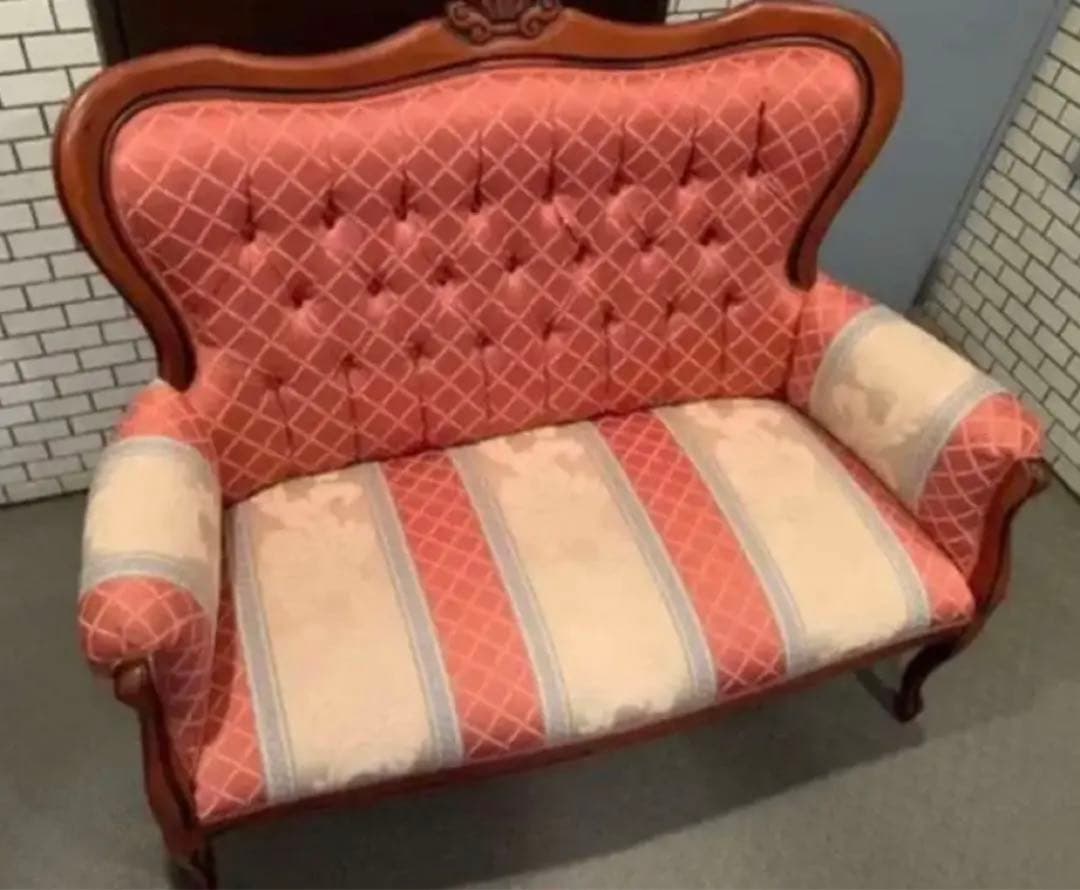 イタリア製ラブソファ 2Pソファ 二人掛け 猫脚 クラシック／アンティークソファ