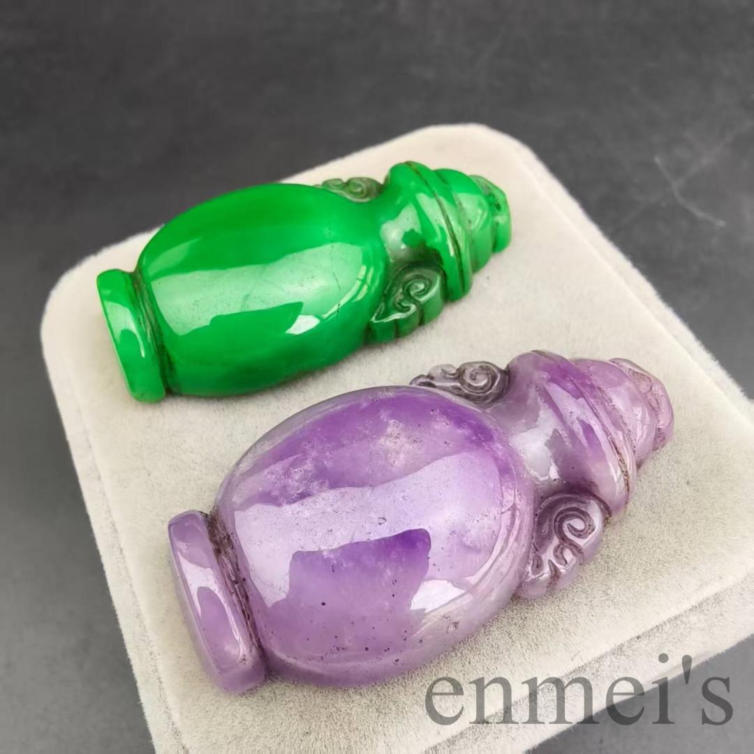 中国古美術 ミャンマー 紫羅蘭 豆緑 翡翠 花瓶ペンダント 手工細彫 装身具
