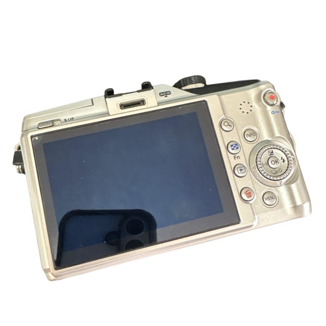 付属品多数 OLYMPUS PEN E-PL2 ダブルズームキット シルバー