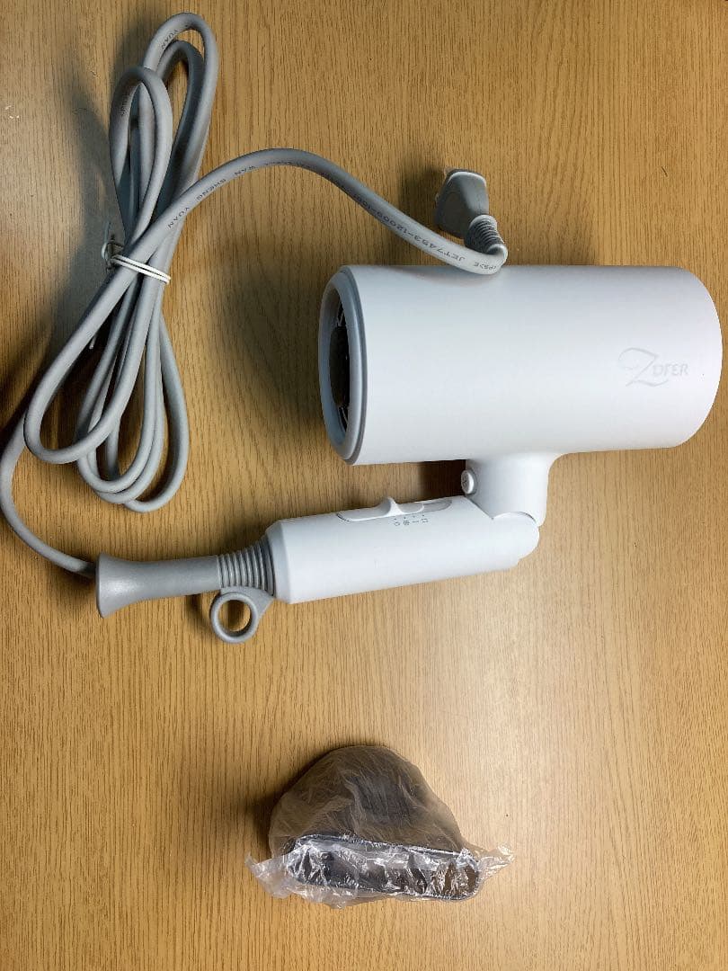 ヘアドライヤー  マイナスイオン ホワイト