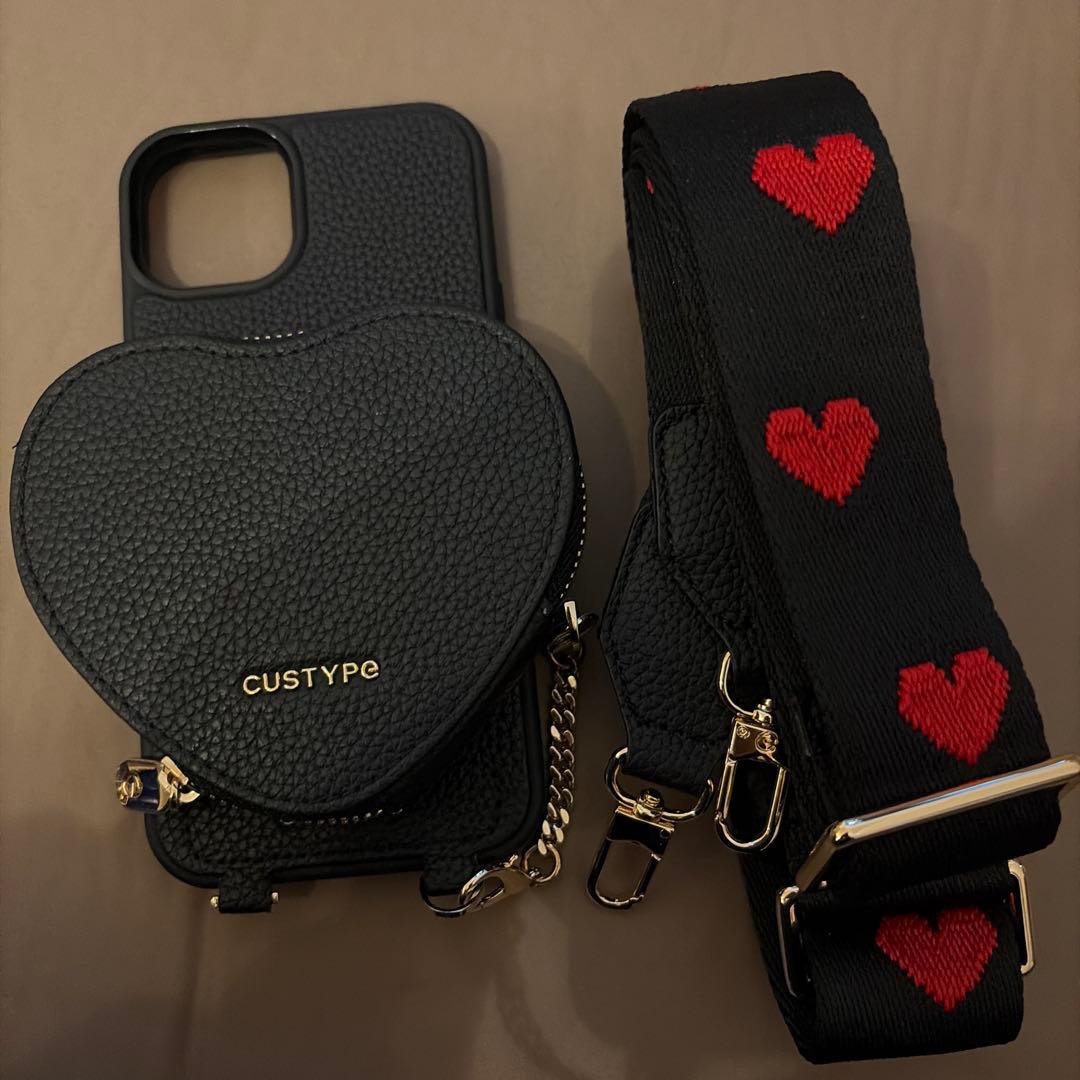 CUSTYPE ハート型マグネットポーチ付き iPhone15plus ケース
