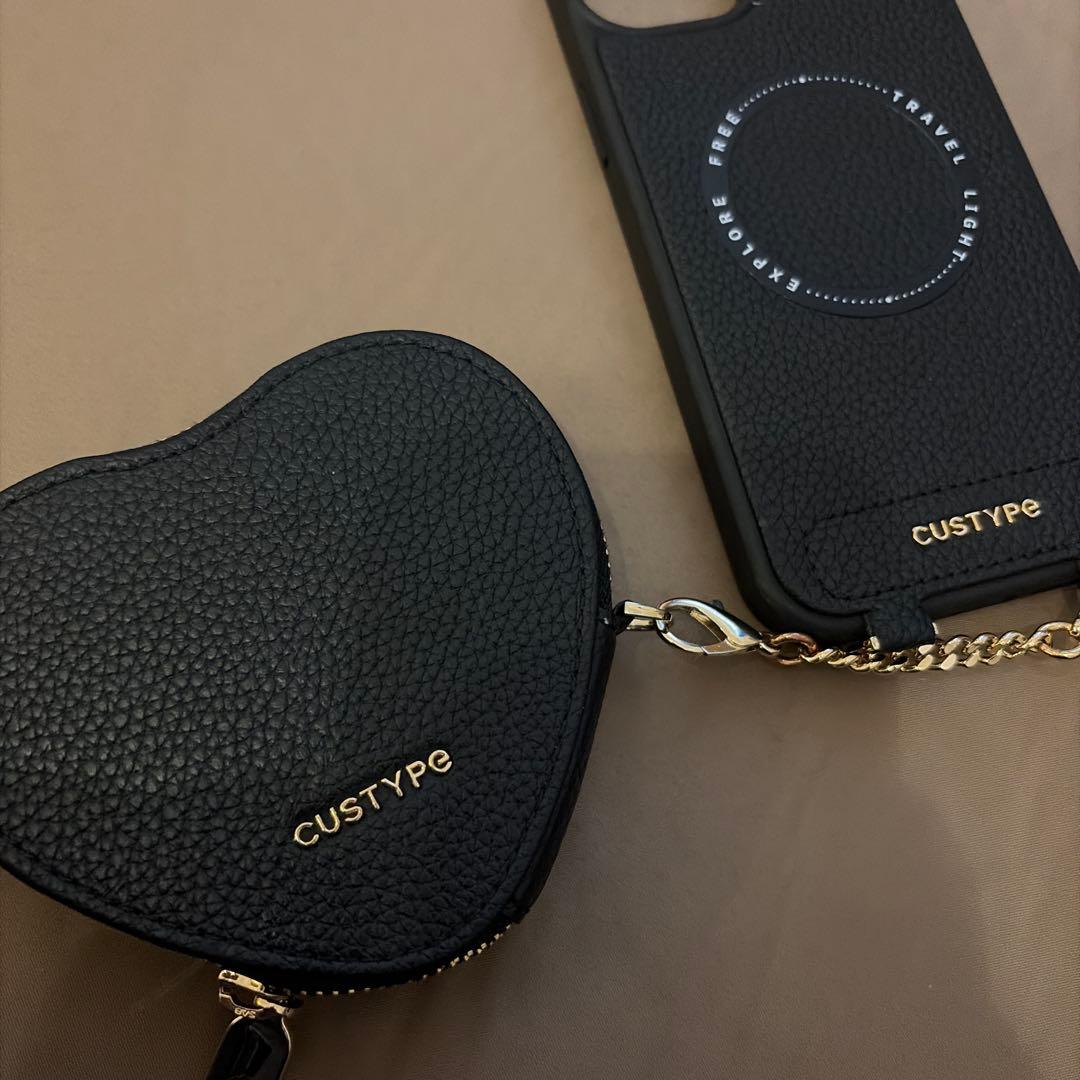 CUSTYPE ハート型マグネットポーチ付き iPhone15plus ケース