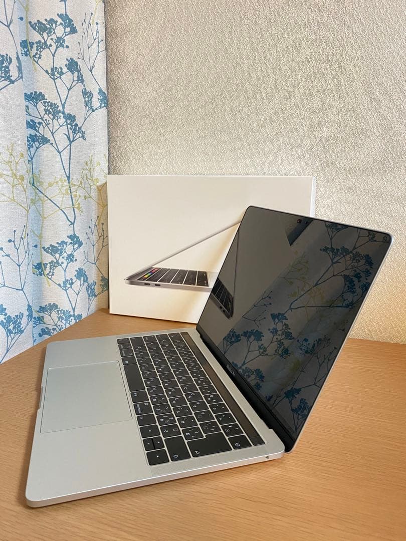 美品 MacBook Pro 13インチ 16GB/512GB タッチパネル