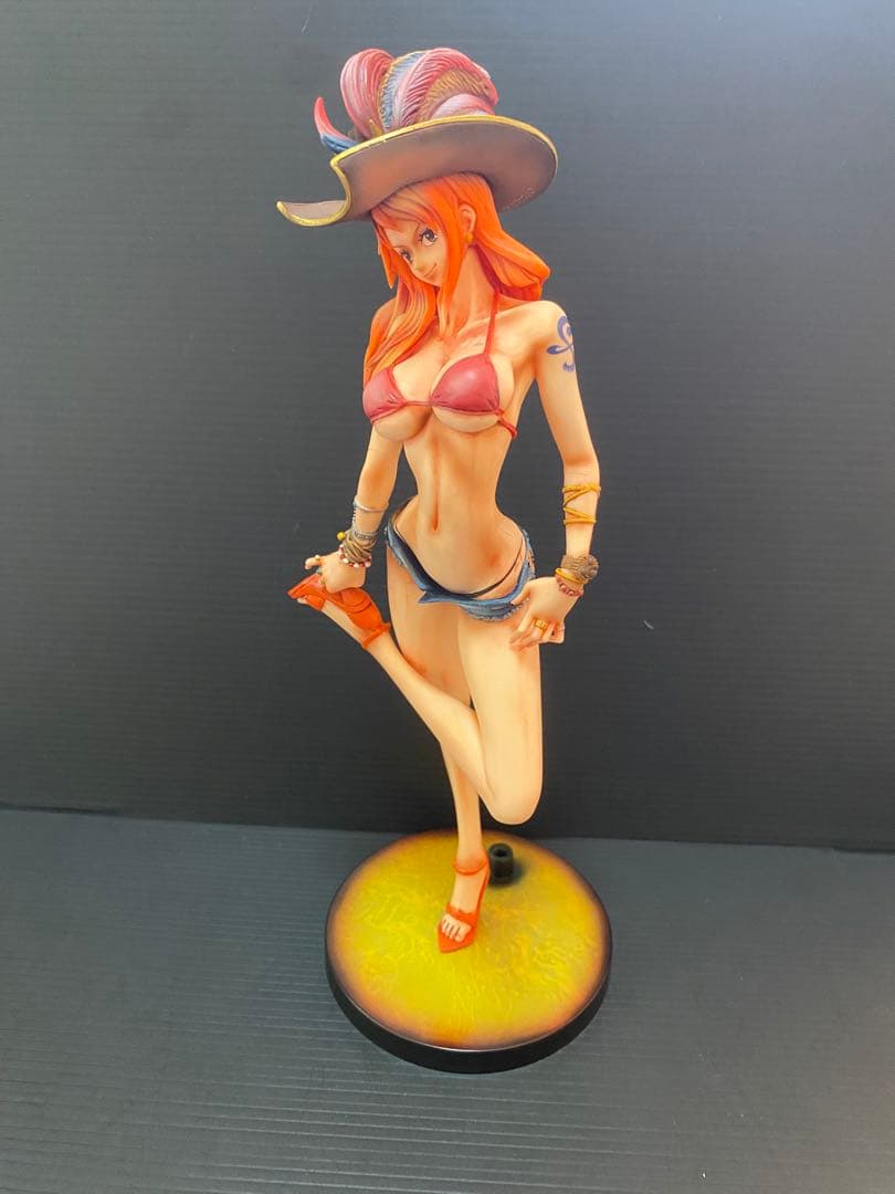 ナミ リペイントフィギュア　ONE PIECE NAMI ワンピース