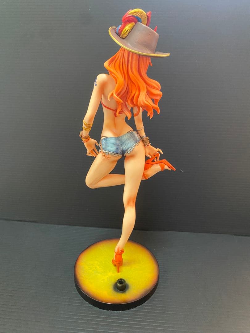 ナミ リペイントフィギュア　ONE PIECE NAMI ワンピース