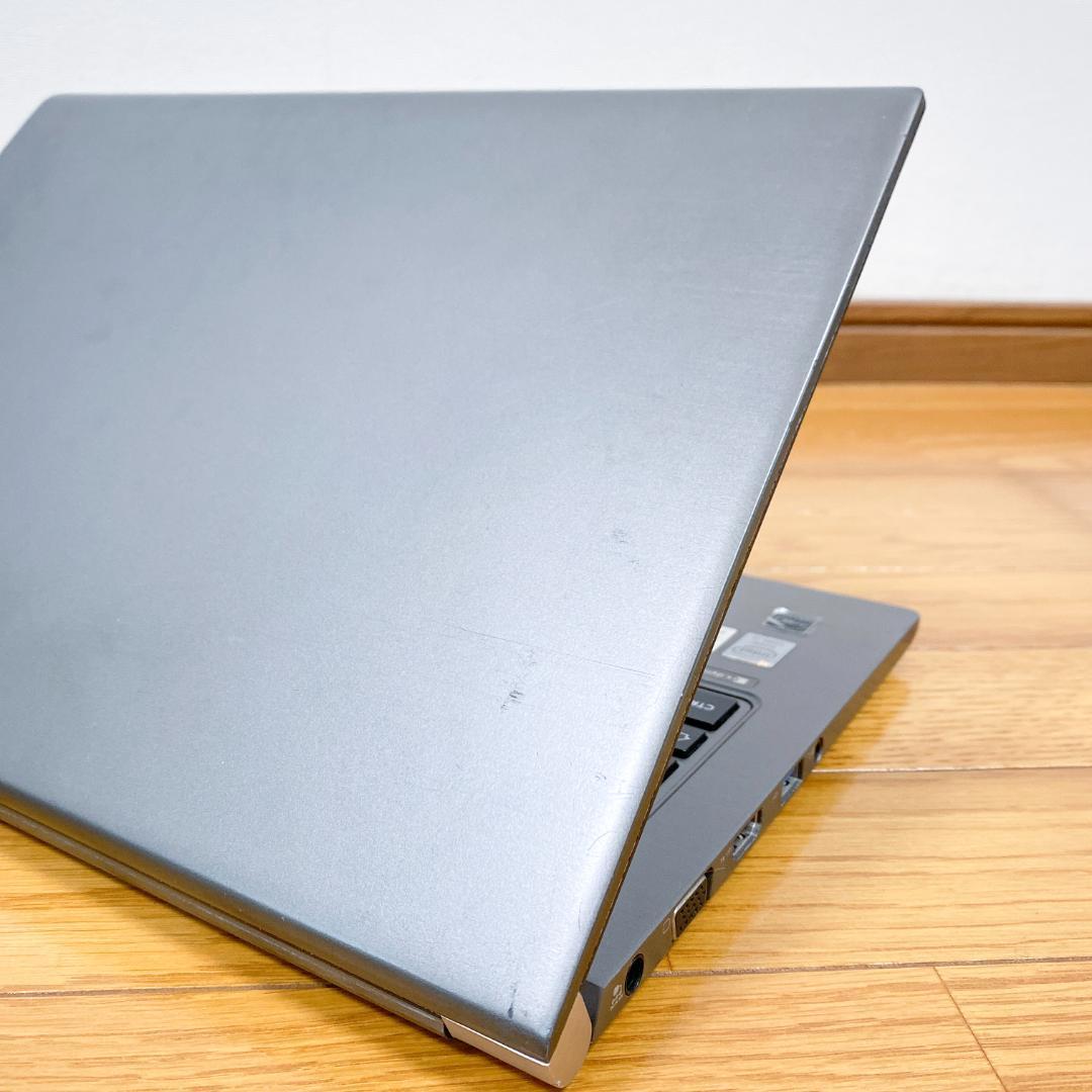 Hana Chan✨東芝 最新Win11 i5 SSD バッテリー カメラ
