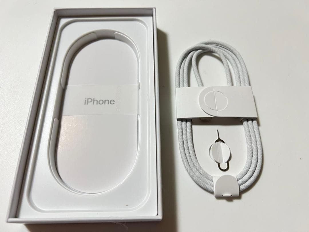 【BT100%新品】Apple iPhone 16e 128GB ブラックUS版