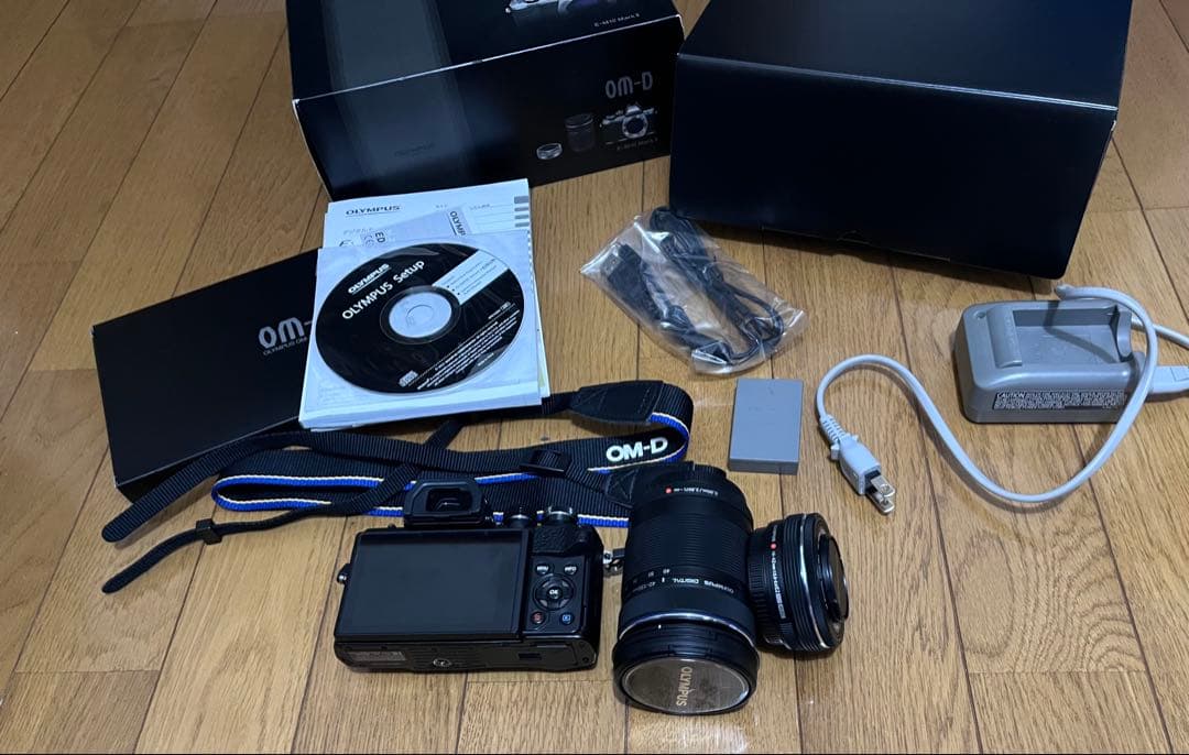 OLYMPUS OM-D E-M10 MarkⅡダブルズームキット