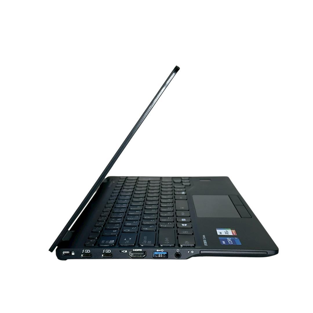 【美品】U9311/F Core i7 11世代 軽量 ノートパソコン 865