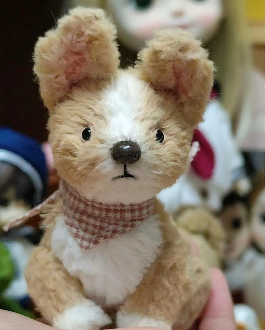 純粋なコーギー仔犬 ぬいぐるみ 海外作家様 ハンドメイド ワンちゃん いぬ