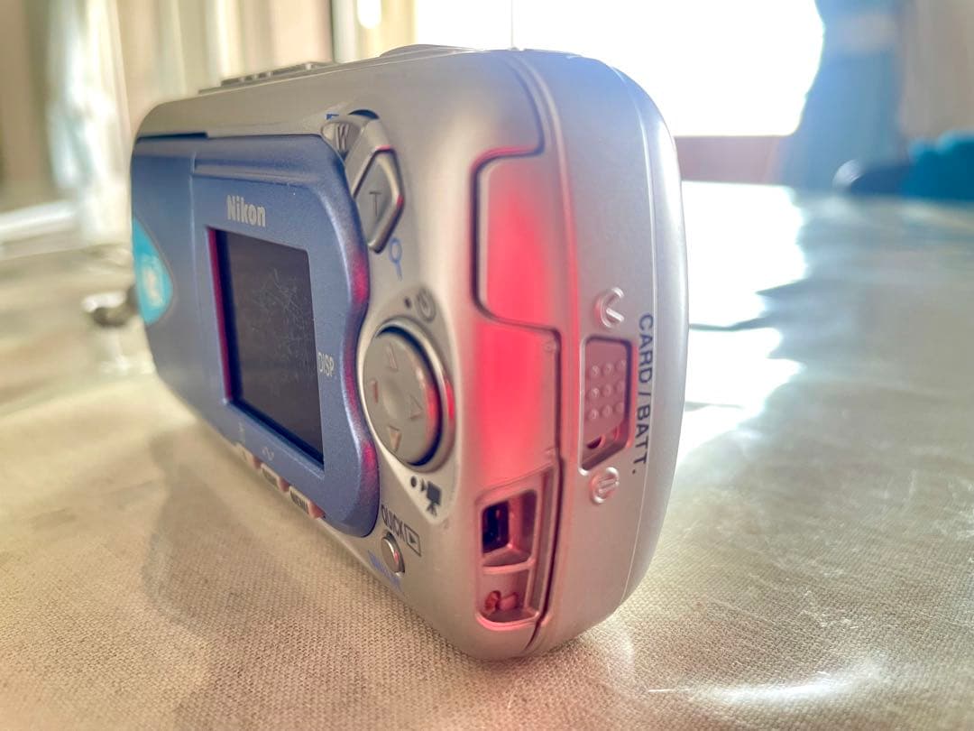 ニコンデジタルカメラ　COOLPIX2500