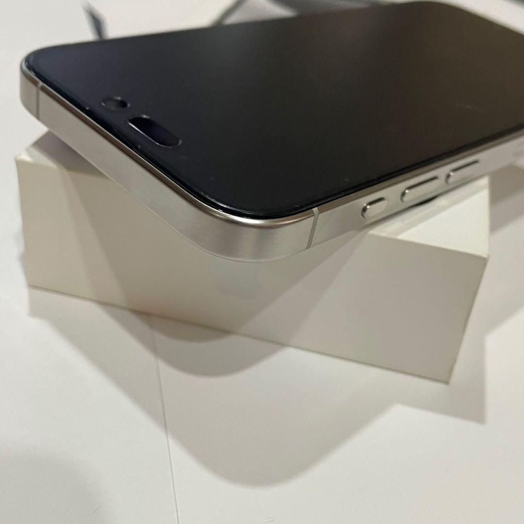 iPhone 15 Pro 256GB ホワイト チタニウムSIMフリー