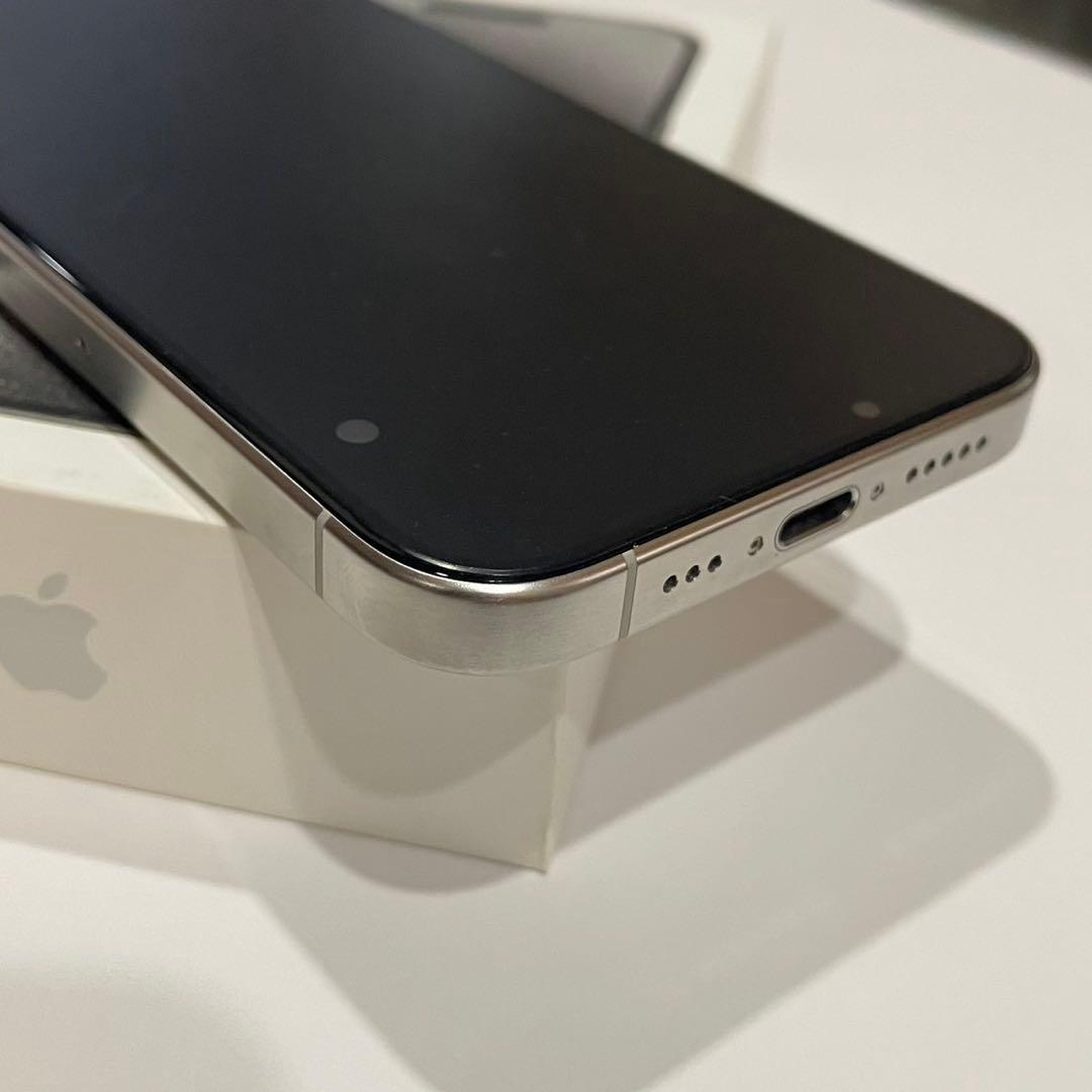 iPhone 15 Pro 256GB ホワイト チタニウムSIMフリー