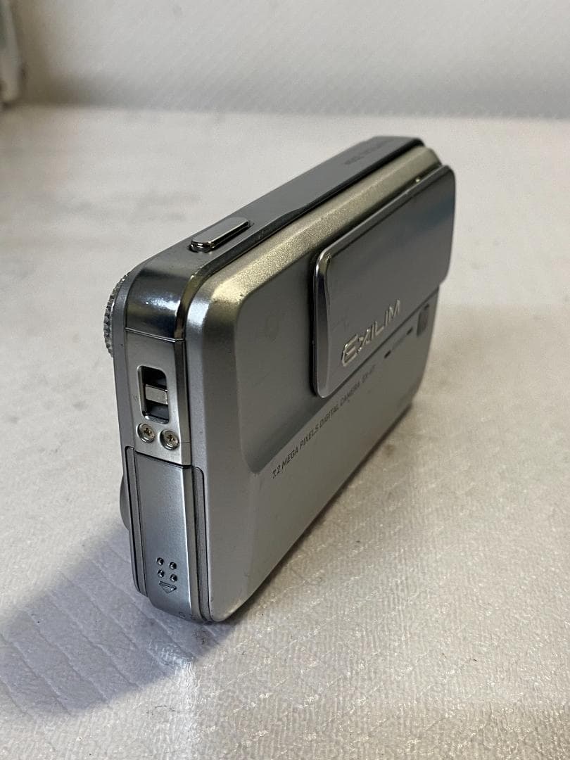 デジタルカメラ CASIO EXILIM EX-V7 #867