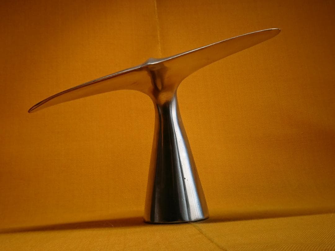 【美品】ビンテージ　鯨　金属　置物　インテリア　工芸品　美術品　A2509