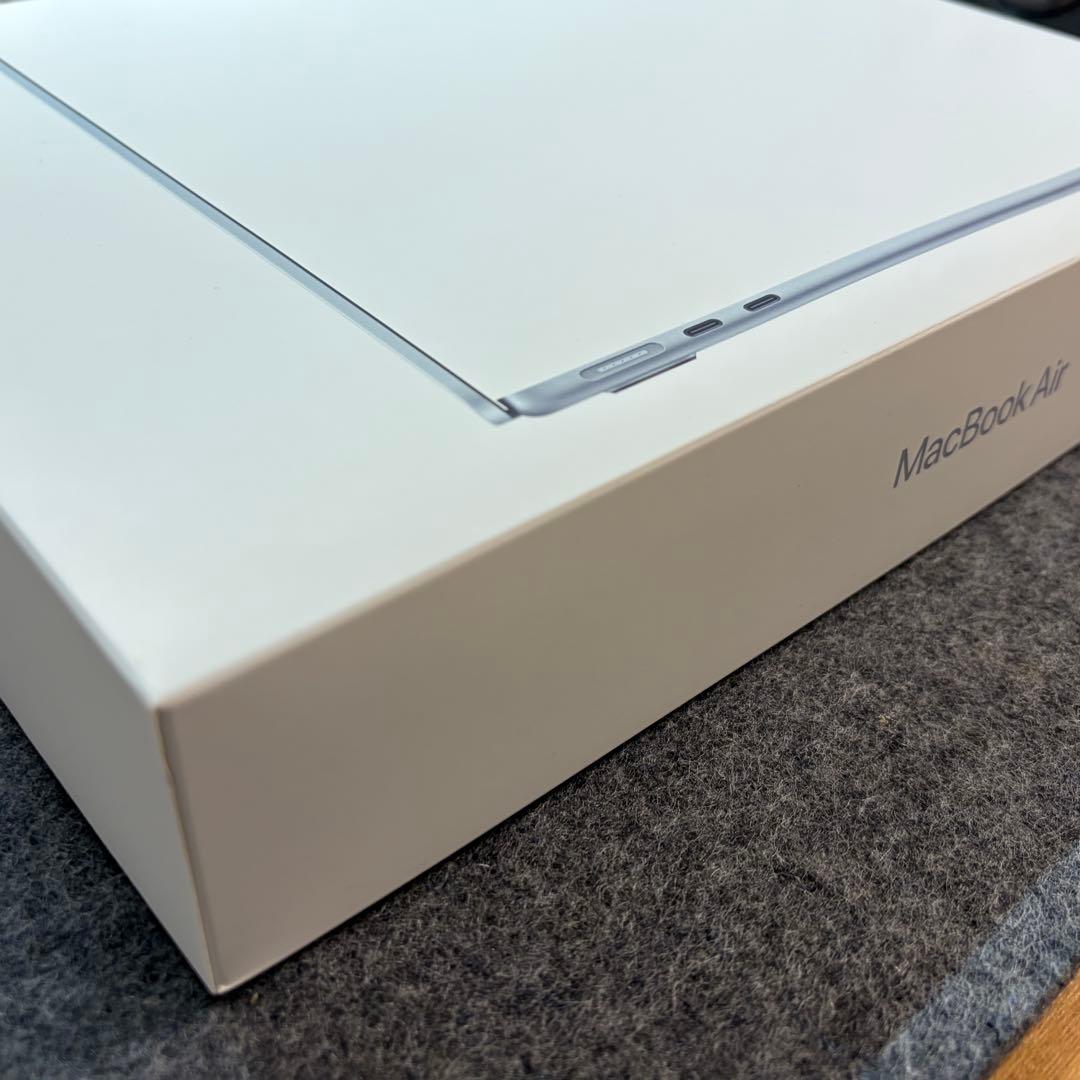 【専用】MacBook Air M4 16GB 256G バッテリー100%
