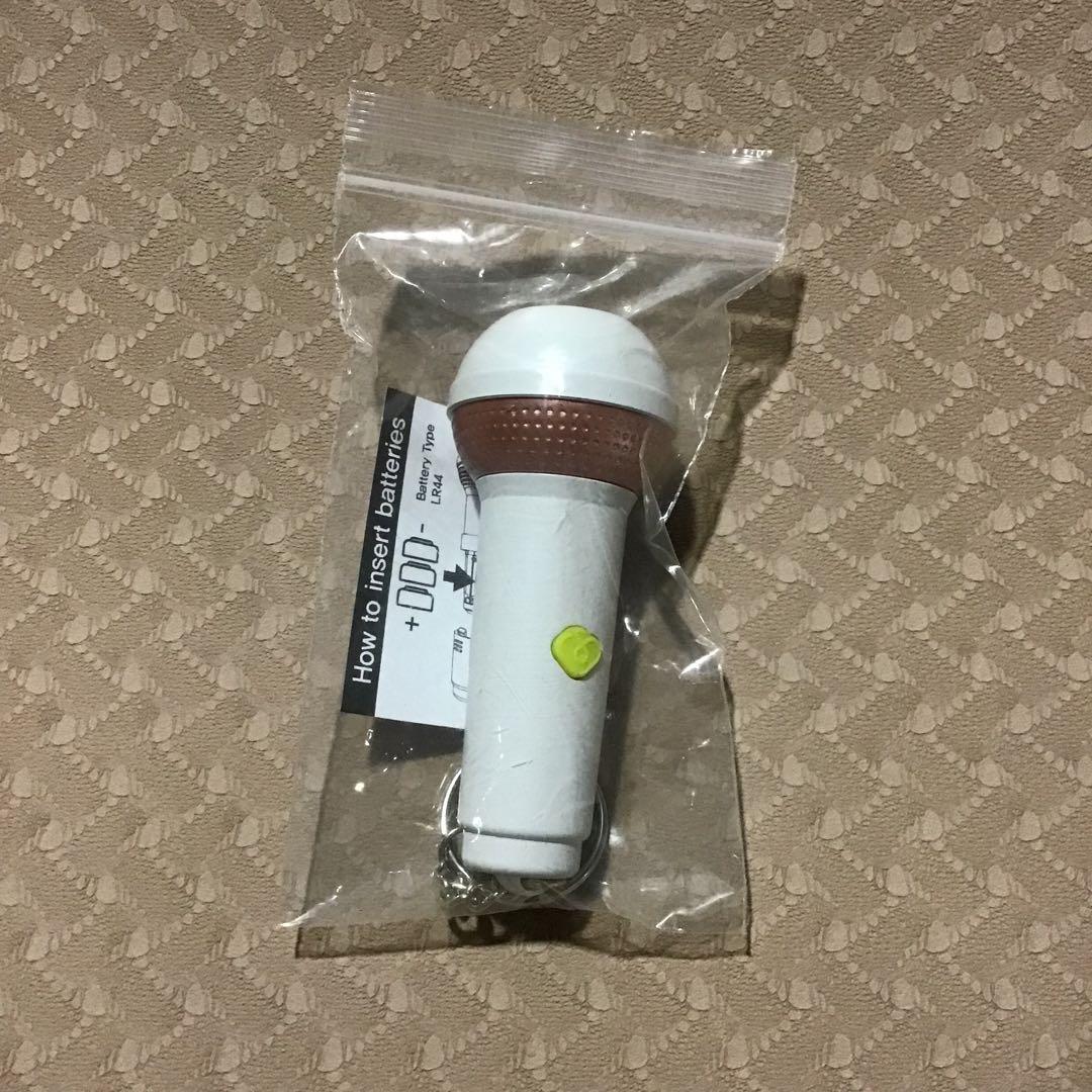 IU ペンライト風 キーリング