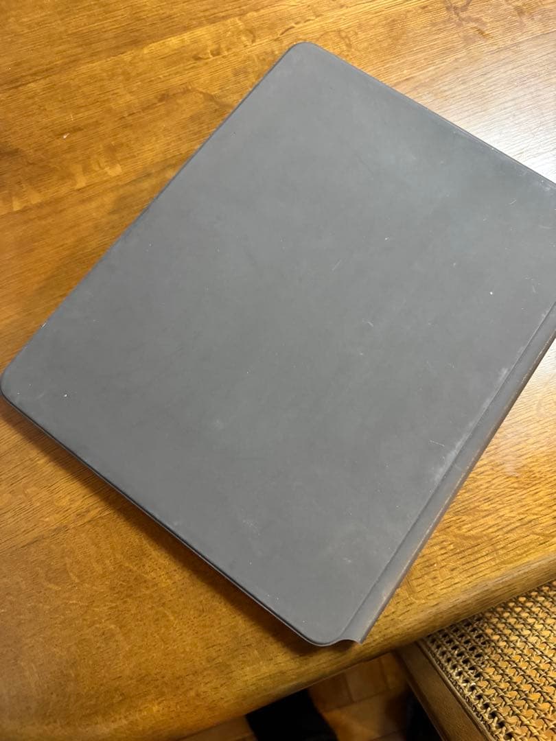 <3/8 23:59迄特価>iPad Pro 12.9Magickeybord付
