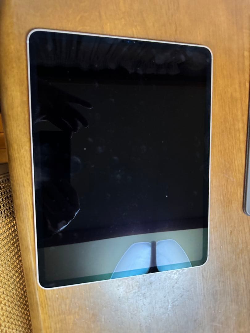 <3/8 23:59迄特価>iPad Pro 12.9Magickeybord付