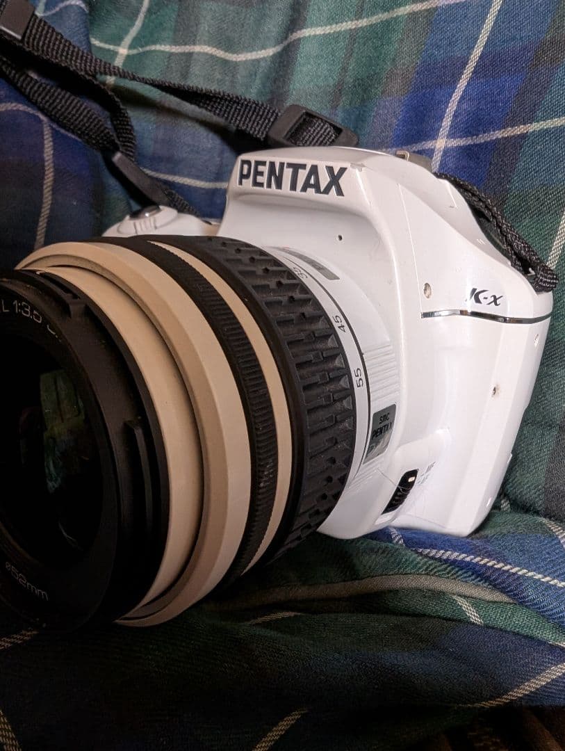 Pentax K-x デジタル一眼レフカメラ 本体