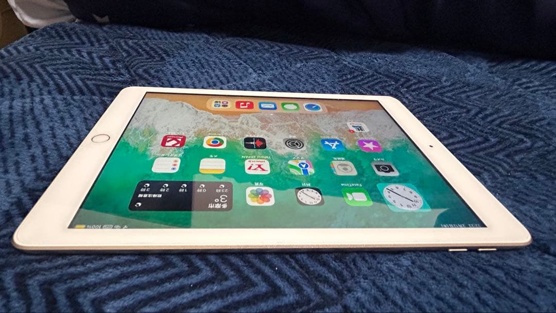 （美品）iPad 9.7インチ 第5世代 Gold 32GB WiFiモデル