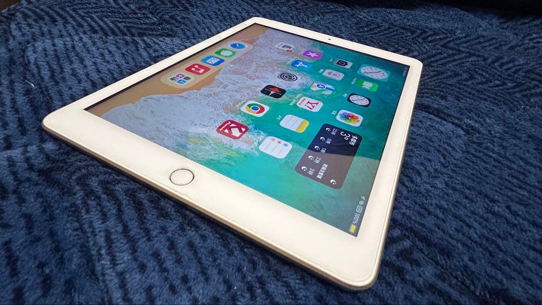 （美品）iPad 9.7インチ 第5世代 Gold 32GB WiFiモデル