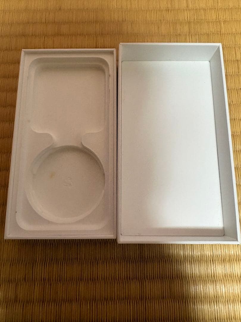 iPhone SE 第２世代 RED 64GB バッテリー最大容量74% 箱付