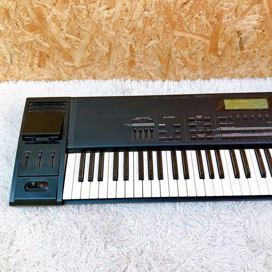 Roland ローランド　XP-80 シンセサイザー