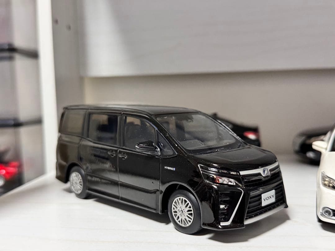 シエンタ ヴォクシー カラーサンプル ミニカー　1/30