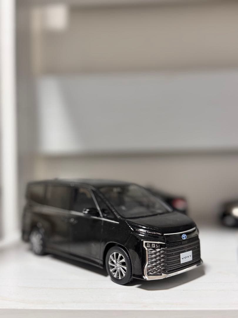 シエンタ ヴォクシー カラーサンプル ミニカー　1/30