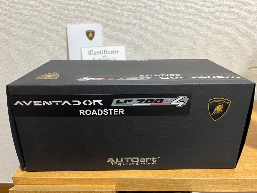 値下げしましたAutoart1/18ランボルギーニアヴェンタドールロードスター