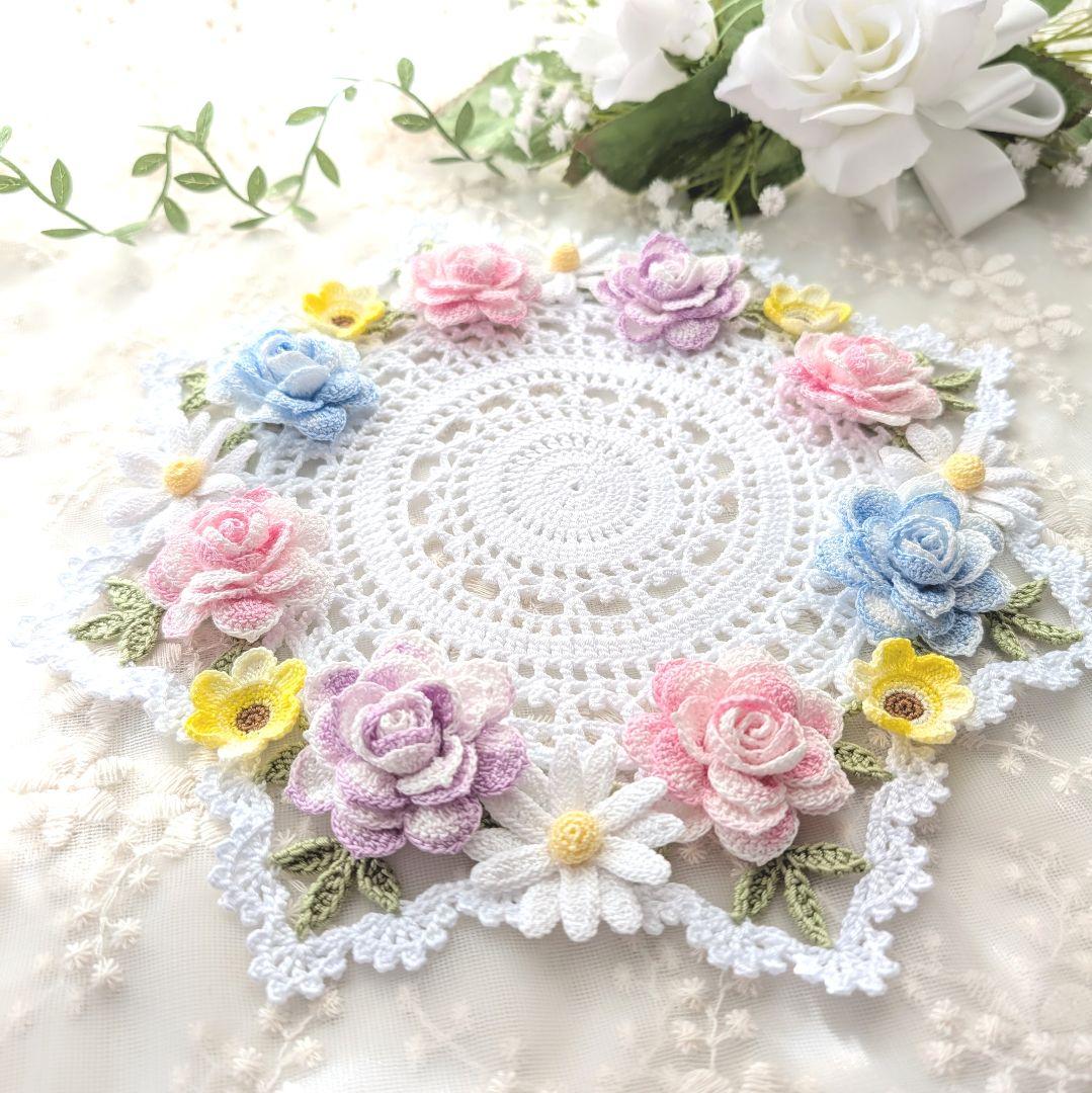 薔薇のお花モチーフ付きドイリー(パステル系)ハンドメイドレース編み