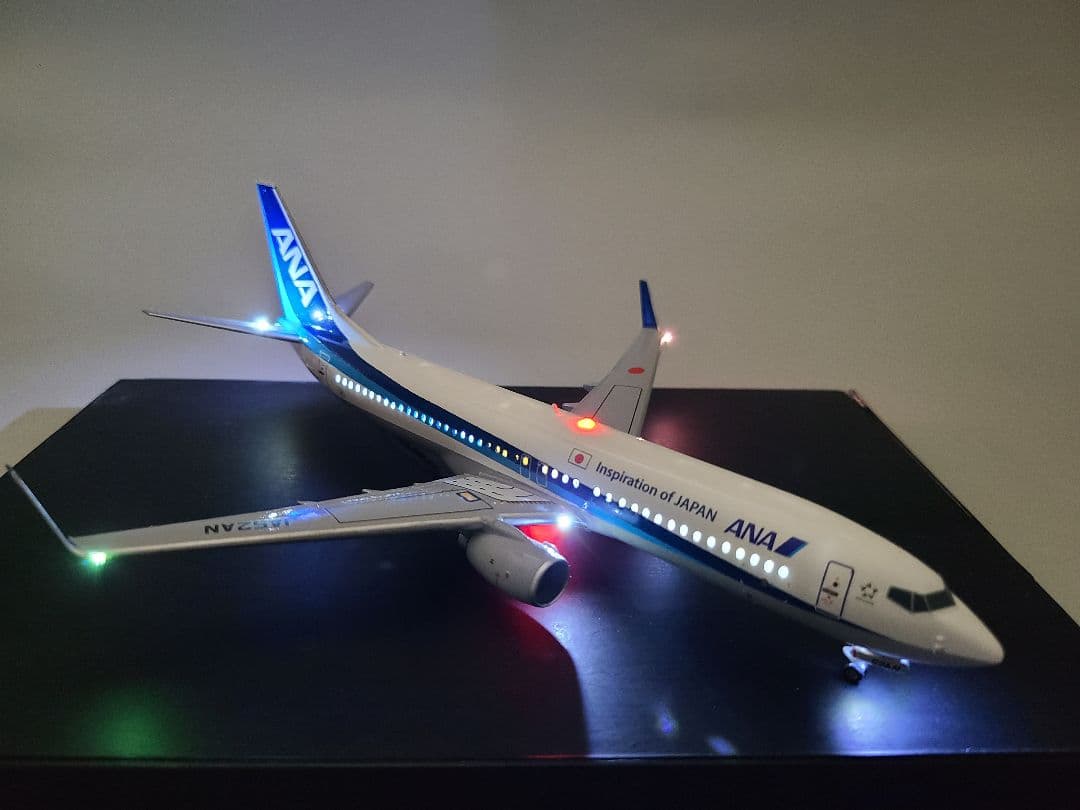 ANA ボーイング737-800 トリトンブルー完成品