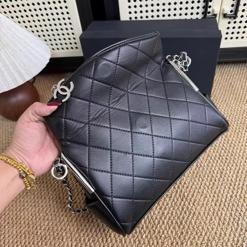 VIP ブラックレザー ノベルティショルダー
