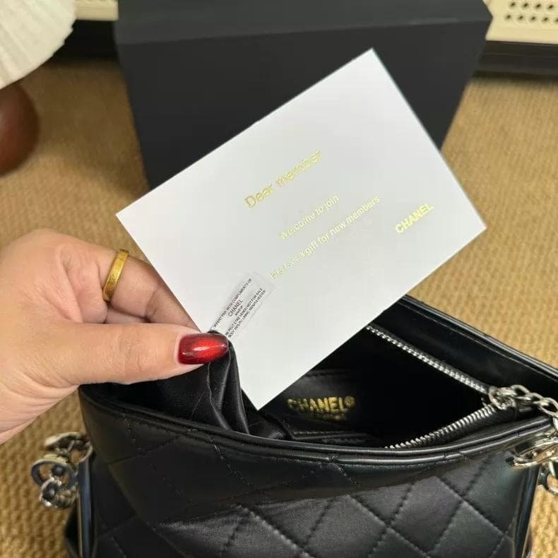 VIP ブラックレザー ノベルティショルダー